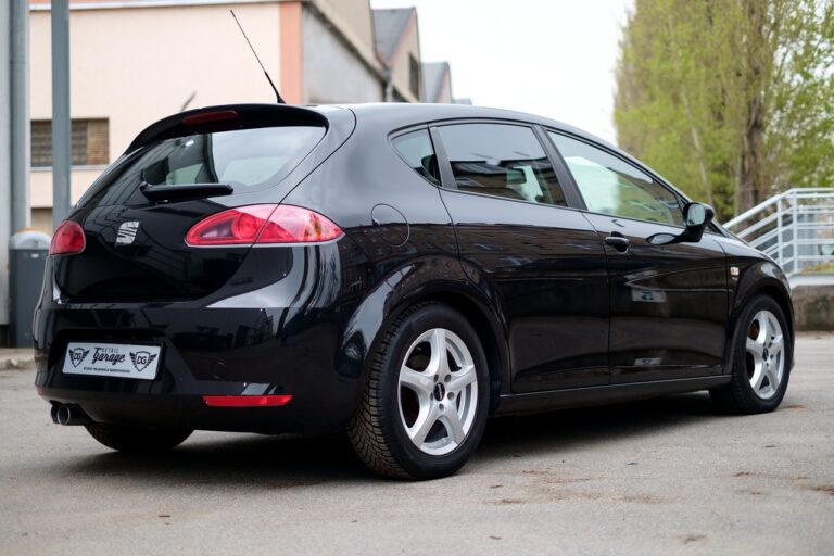 Analyzing the Benefits of Car Subscription Services for Young Professionals