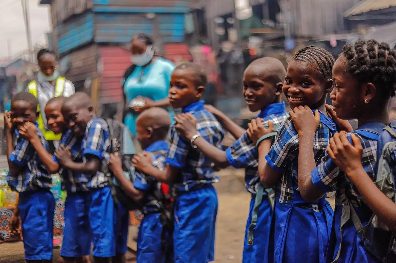 Leveraging Virtual Laboratories for Science Education